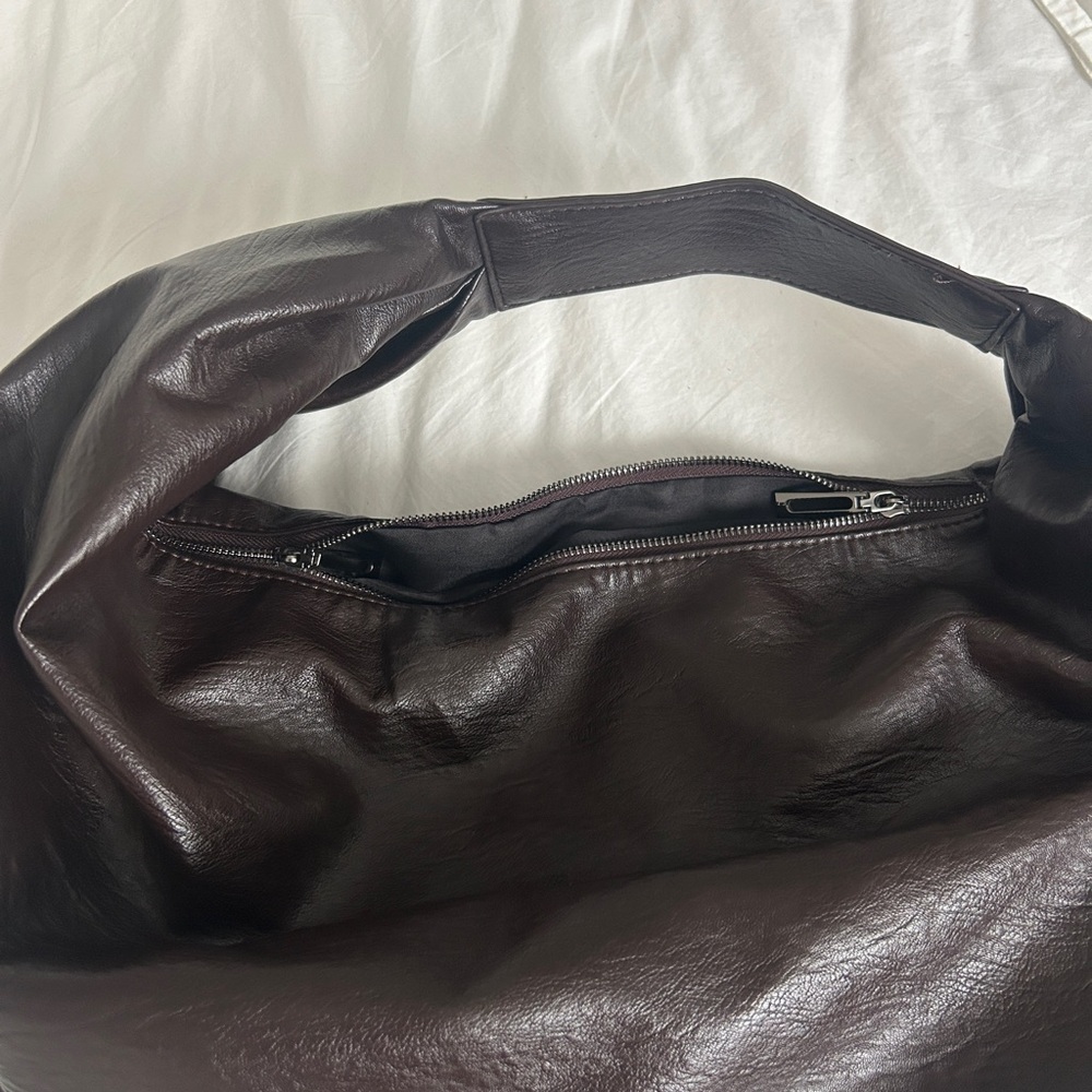 Brown vegan leather hobo bag - Picture 3 of 3